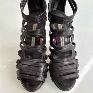 Shucomma Bonnie High Heel Sandals